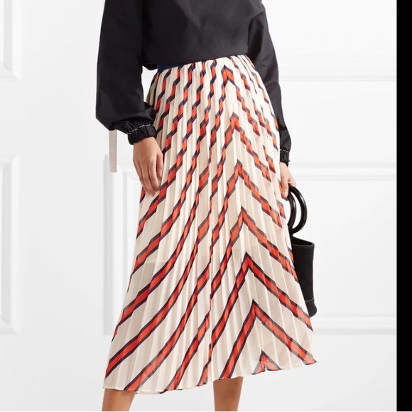 By Malene Birger Red and White Pleated Skirt Size S - Picture 2 of 9